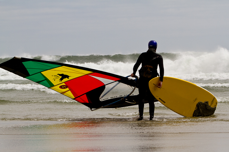 Dan C's first windsup session in surf: Grip it and rip it!
