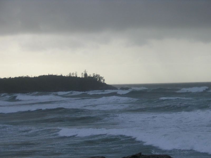 Closing out Cox bay.  No wind.  V Large swell.  I got hit by a 100ft splash!
