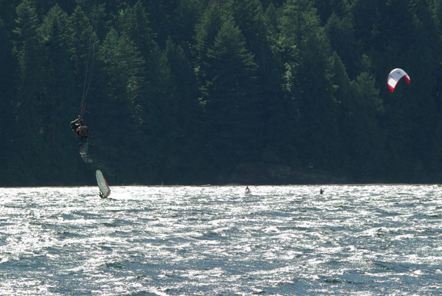 Early season Alberni action
jetski-assisted kite lessons up the long inlet, and rescue
Keywords: lessons, jetski, rescue, www, kite lessons