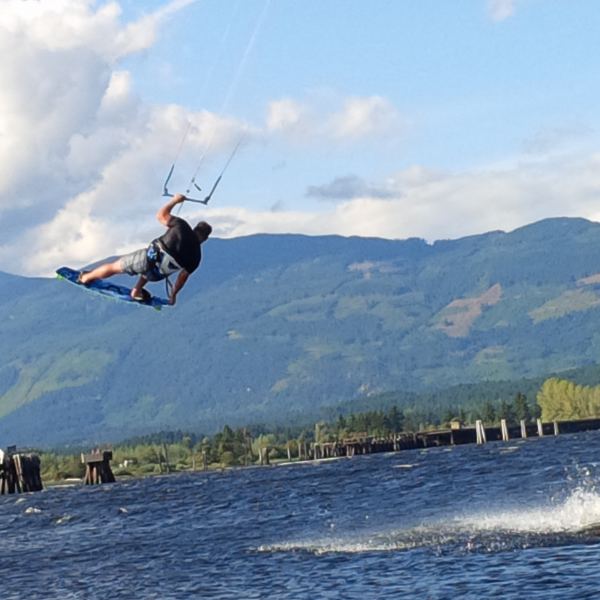 kitesurferDale with Beaufort Mountain Range
