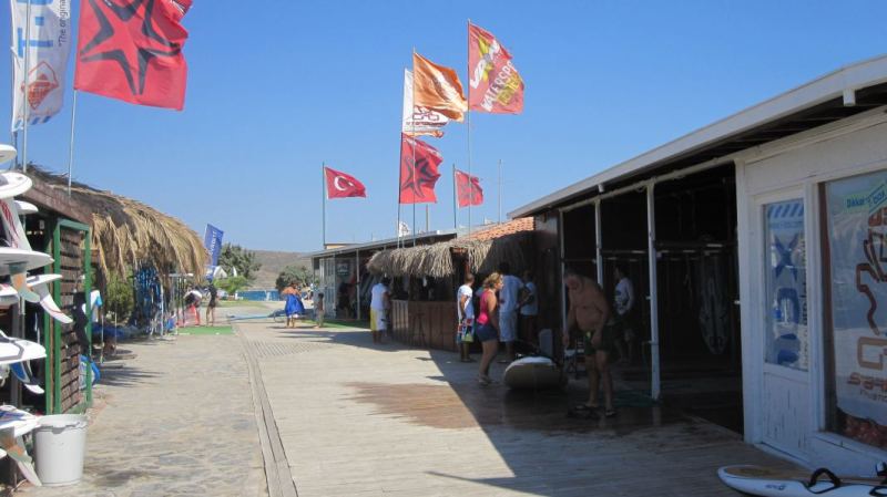 Alicati, Active Windsurfing
One of the may rental centres
