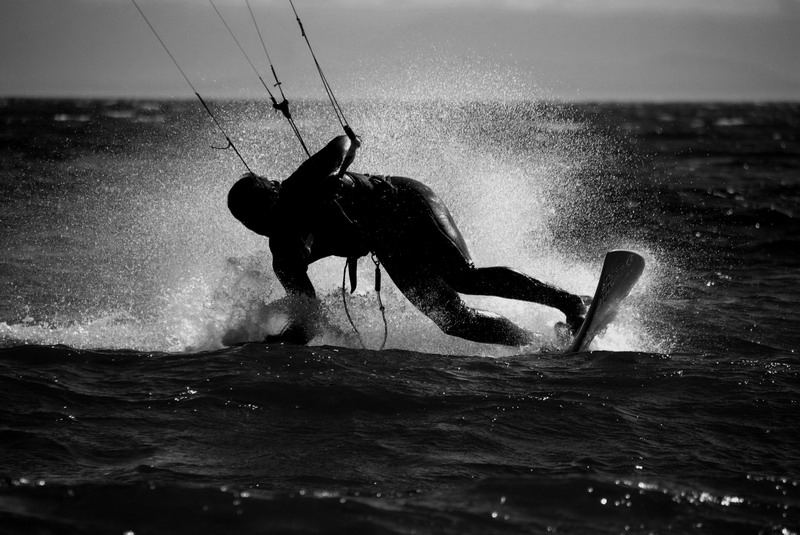 KiteSurfingJune7_29_BW_resize.jpg