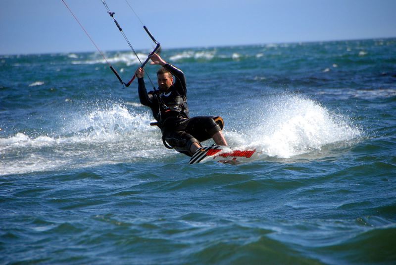 KiteSurfingJune7_52_exposure_resize.JPG