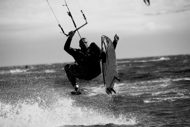 KiteSurfingJune7_67_BW_resize.jpg