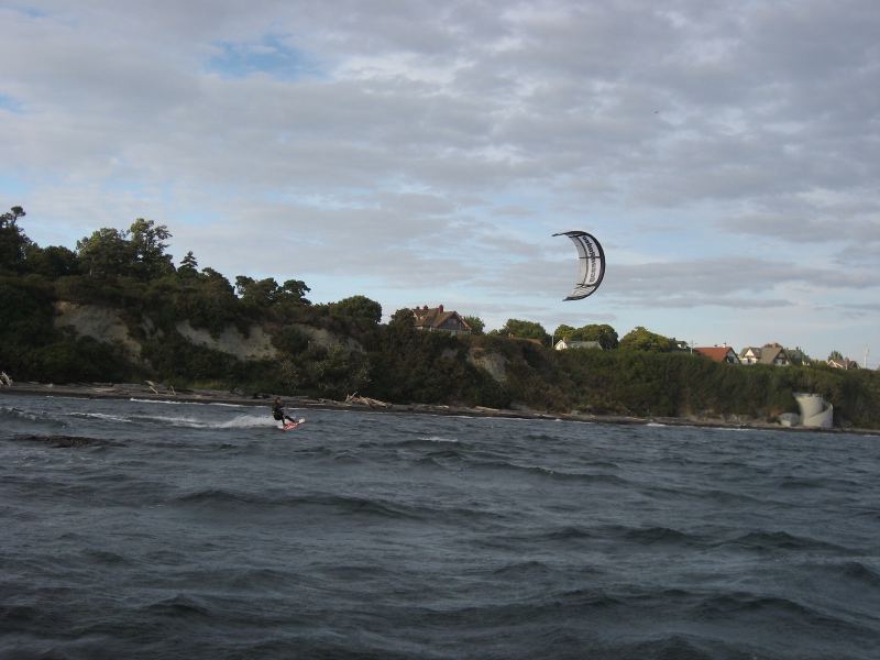 Kiteboarding_August_25_2009_053.JPG