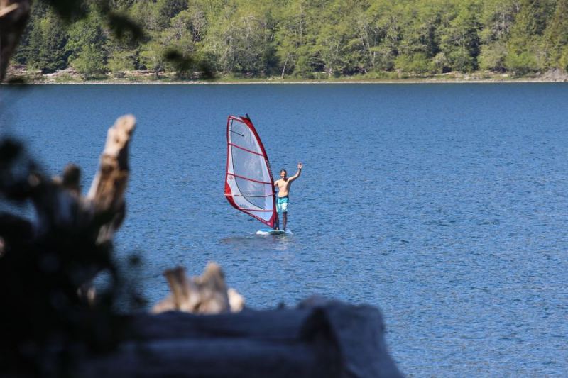 Namoo got bored with kiting and decided to try his hand at windsurfing again
