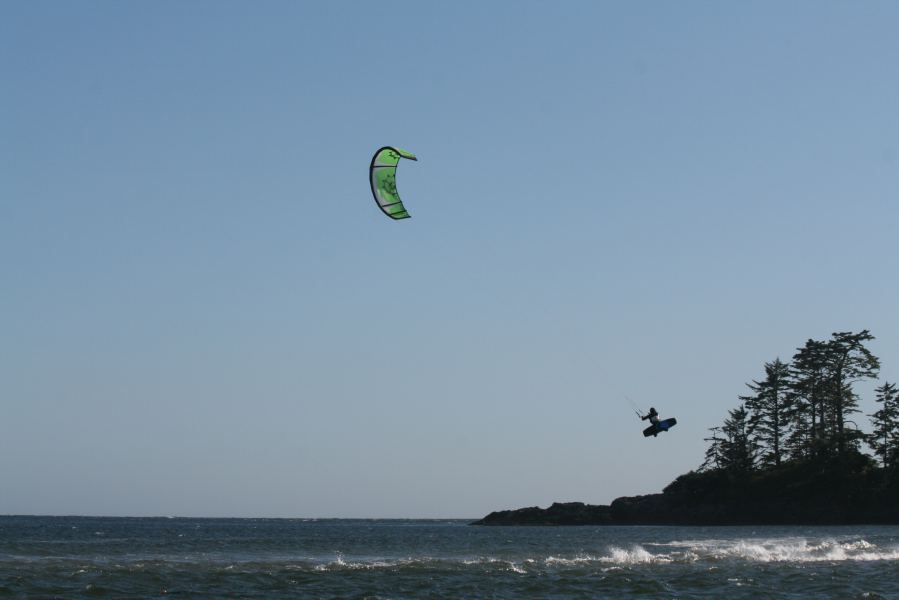 A Thursday at South Chesty about 2 weeks ago.  20 gusting to 35.  1-2 kiteloops per tack for 4 hours = 1 week abs recovery time.  7m fuel on 20's was catching me at least 95% of the time.  Awesome confidence building day, and now ready to take loops as big as the winter storms will let me.   
