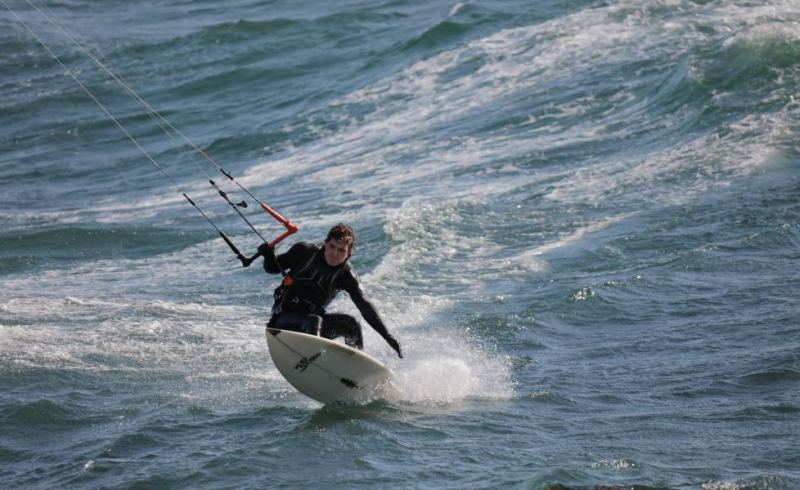 Who is this?
Looking for this Kite surfer's email to send him all the shots I made of him at Clover Point
Keywords: Clover Point